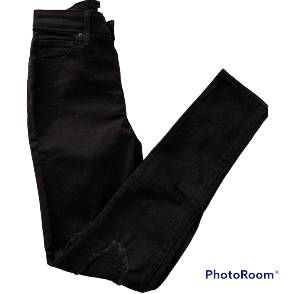 Levi’s 721 high waist black ripped jeans size 26 NEW